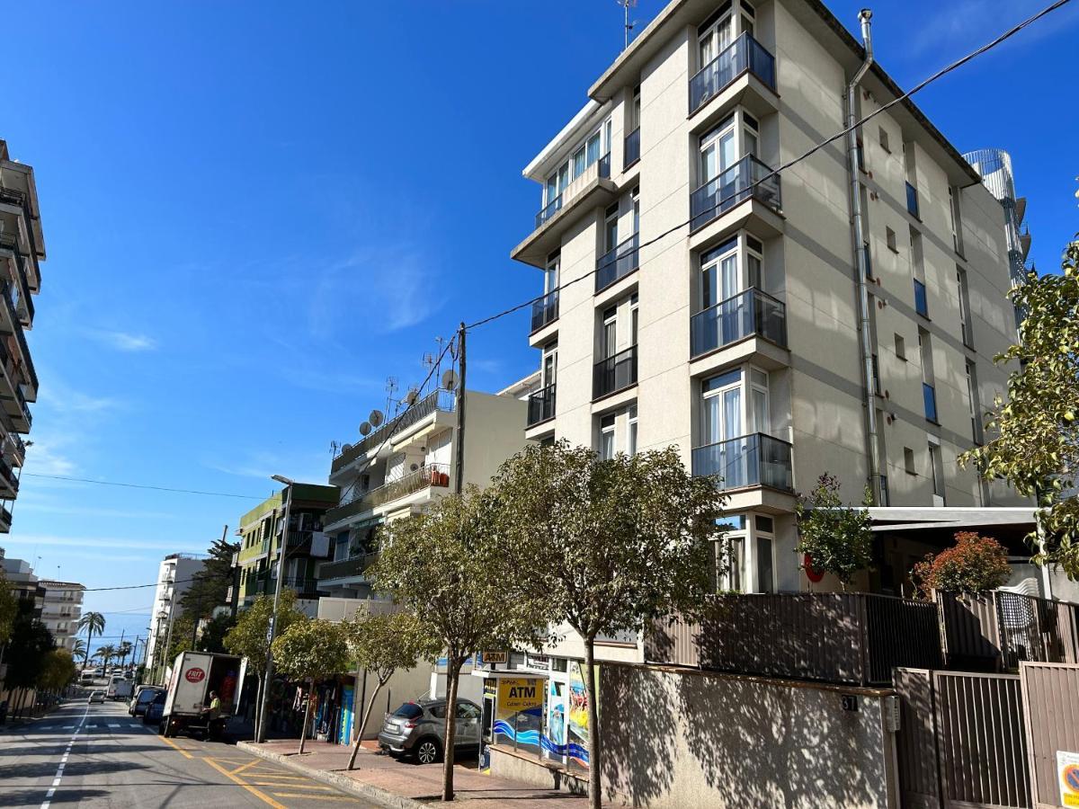 Apartaments Superiors Mtb Only Couples Lloret de Mar Luaran gambar