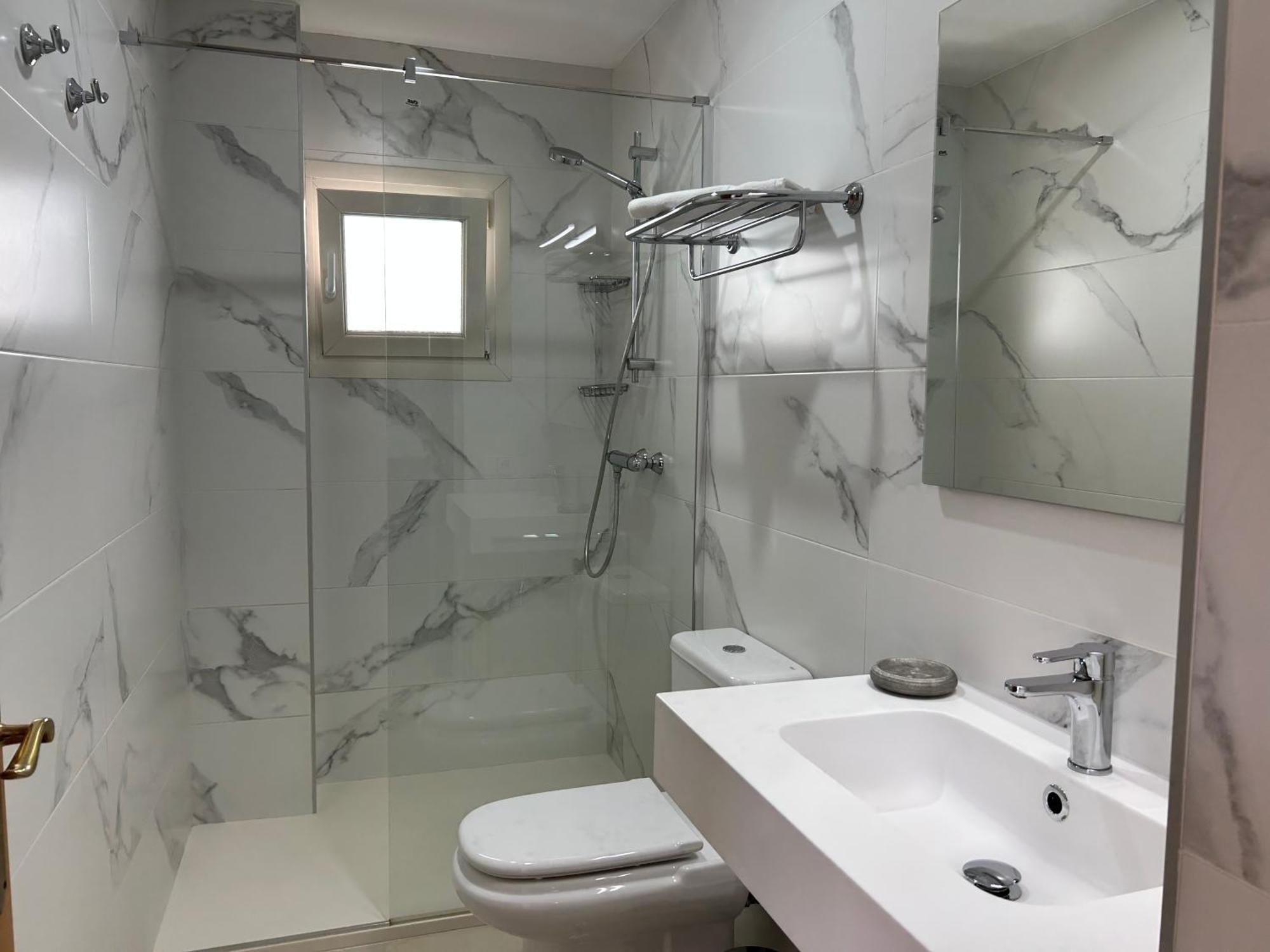 Apartaments Superiors Mtb Only Couples Lloret de Mar Luaran gambar
